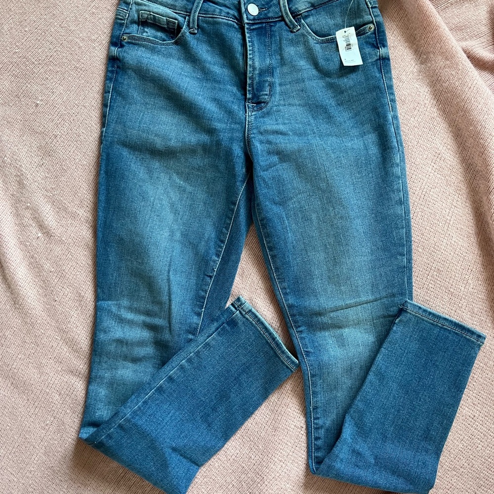 Old Navy Women's Skinny Jeans in Blue